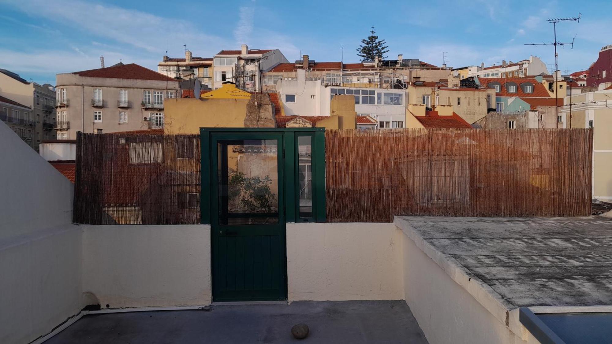 Apartamento Sobre O Rio Lisbon Luaran gambar