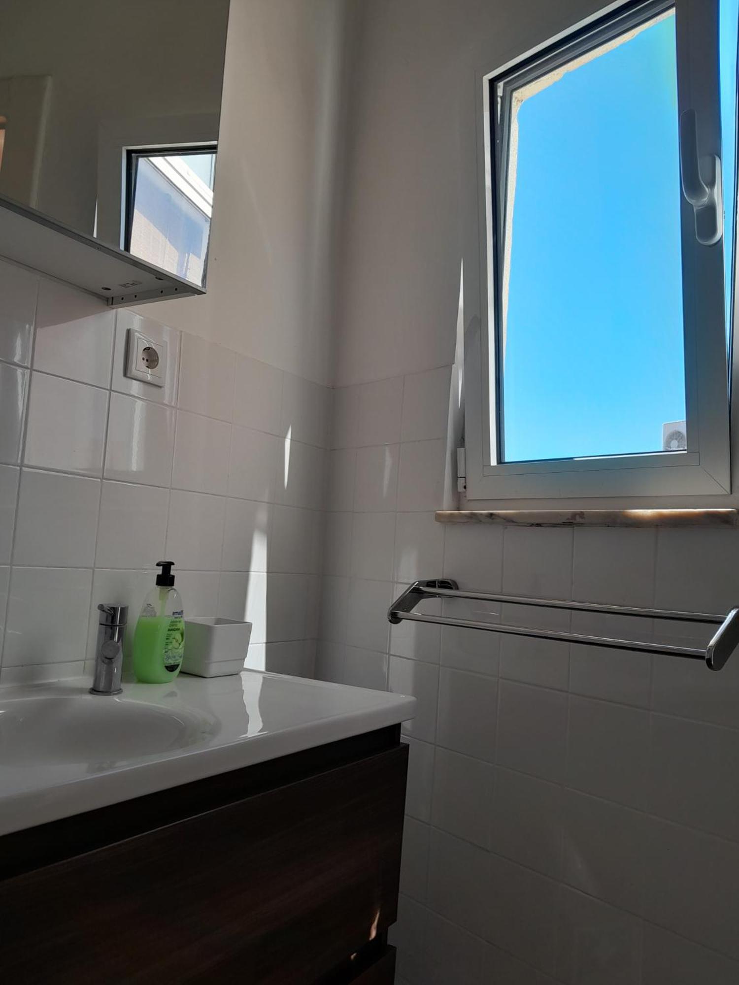 Apartamento Sobre O Rio Lisbon Luaran gambar