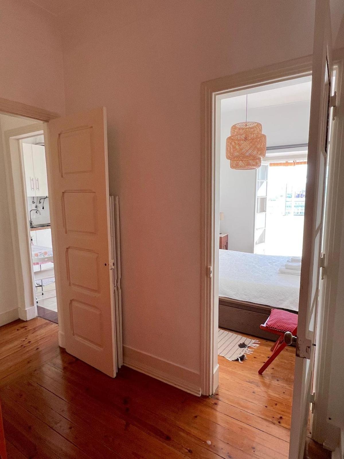 Apartamento Sobre O Rio Lisbon Luaran gambar