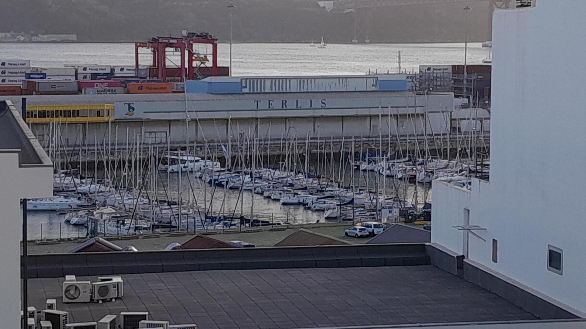Apartamento Sobre O Rio Lisbon Luaran gambar